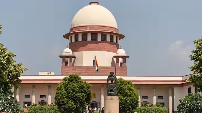 इलेक्टोरल बॉन्ड केस में सुप्रीम कोर्ट का बड़ा फैसला, स्टेट बैंकको कल शाम तक देनी होगी जानकारी