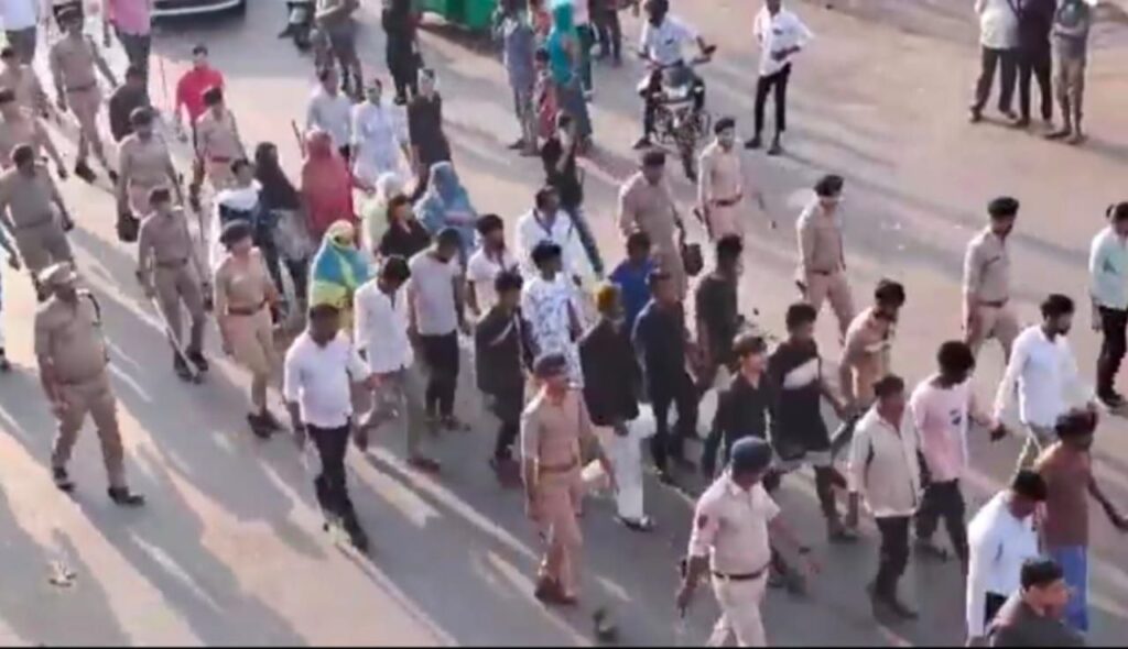 Gujarat में अवैध बांग्लादेशियों पर अब तक की सबसे बड़ी कार्रवाई